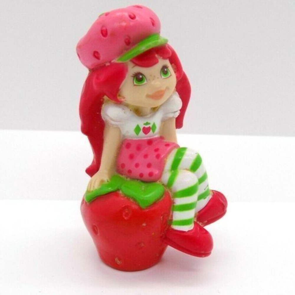 Hasbro Strawberry Short Cake Mini Figure